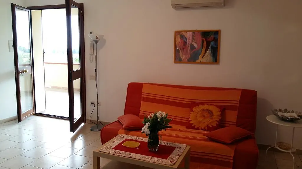 I Papaveri Apartments San Vincenzo