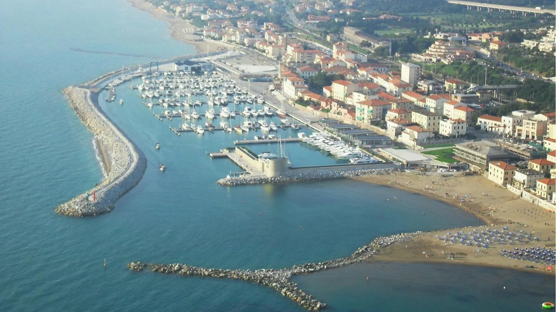 I Papaveri Apartments San Vincenzo 0*,  Italië