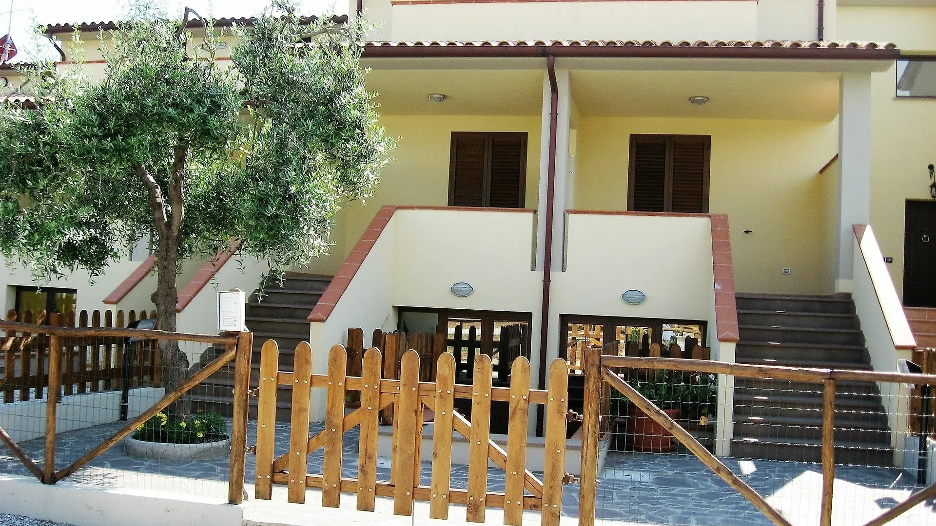 I Papaveri Apartments San Vincenzo 0*,